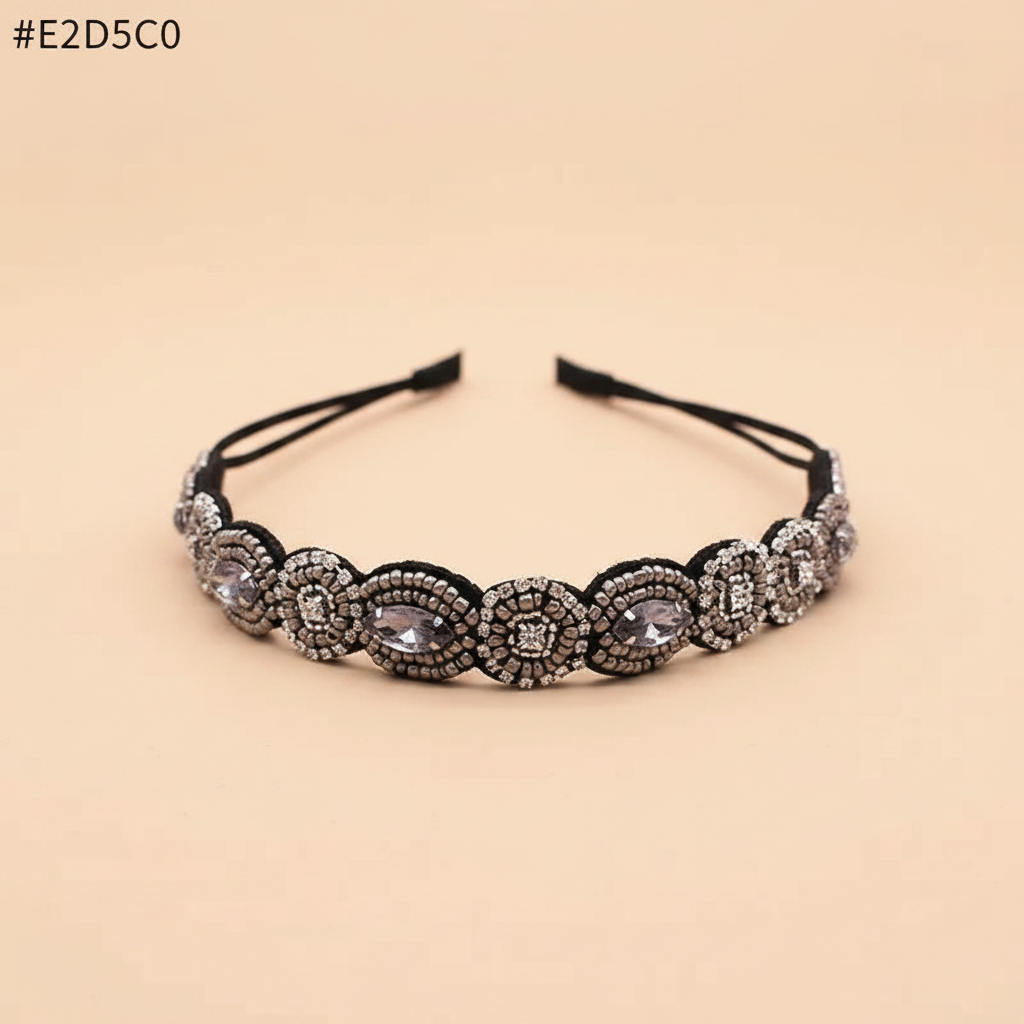Bandeau Cheveux Bijou Femme Perles et Strass Argent Ovales — Packshot fond beige — Les Jolies Têtes
