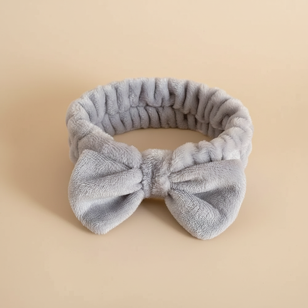 Bandeau Cheveux Nœud Femme Tissu Gris Clair — Packshot fond beige — Les Jolies Têtes