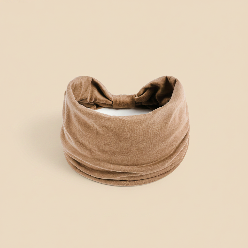 Bandeau Large Noué Femme Tissu Beige Sable — Packshot fond beige — Les Jolies Têtes