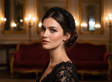 Serre-tête Onyx Femme Cristaux Noir — Modèle — éditorial — Les Jolies Têtes