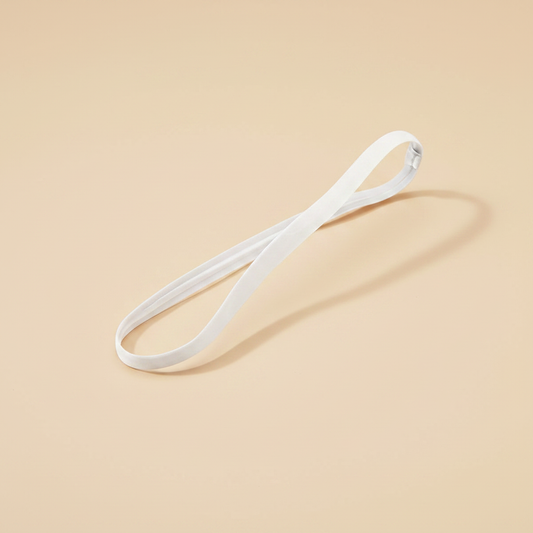 Bandeau Grip Homme Performance Blanc — Packshot fond beige — Les Jolies Têtes