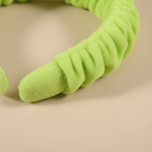 Bandeau Spa Grenouille Peluche Vert Fluo — détail matière