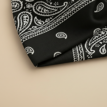 Bandeau Croisé Femme Tissu Imprimé Paisley Noir — détail matière