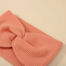 Bandeau Cheveux Côtelé Femme Tissu Corail — détail matière