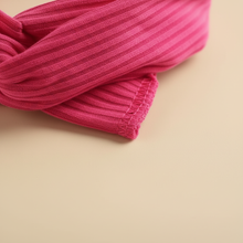 Bandeau Cheveux Croisé Femme Tissu Côtelé Fuchsia — détail matière