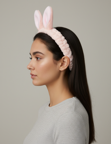 Bandeau Oreilles Lapin Femme Peluche Pêche — porté de profil