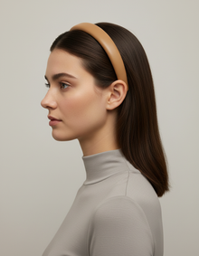 Serre-tête Classique Femme Cuir Camel — porté de profil
