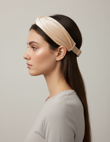 Bandeau Perruque Ajustable Femme Velours Chair — porté de profil