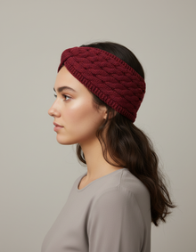 Bandeau Torsadé Femme Maille Doublure Polaire Bordeaux — Porté de profil