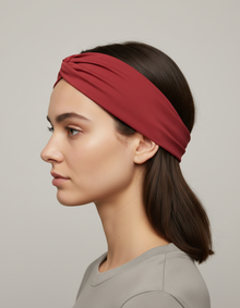 Bandeau Sport Homme Microfibre Rouge Cardinal — porté de profil