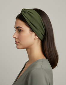 Bandeau Large Noué Femme Tissu Vert Olive — porté de profil