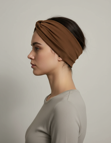 Bandeau Croisé Femme Tissu Marron — porté de profil