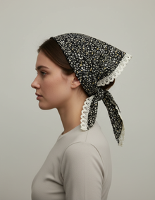 Small Floral Triangle Headband Bandana For Women Seaside Holiday Hair Accessories Hair Scarf Turban Hair Bands Retro Styling — porté de profil